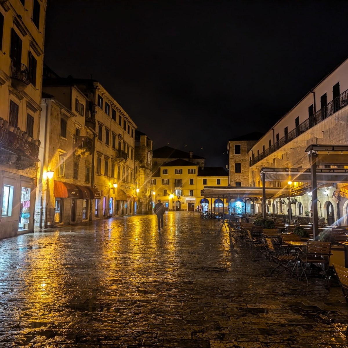 Kotor (part 1): acomodação, igrejas e&nbsp;pasta